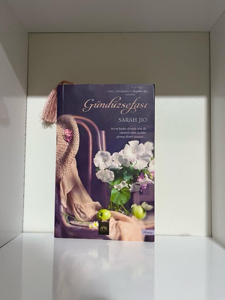 Sarah Jio 2 Kitap (Gündüzsefası & Mart Menekşeleri) - 2