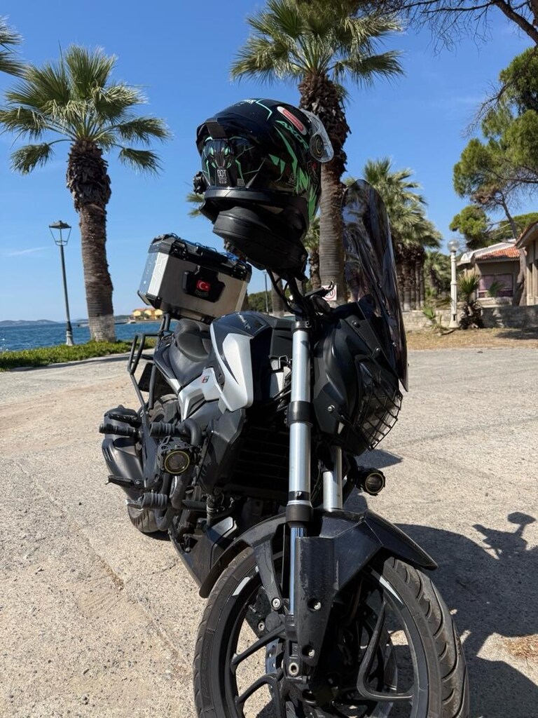 bajaj Dominar 250 D - 10