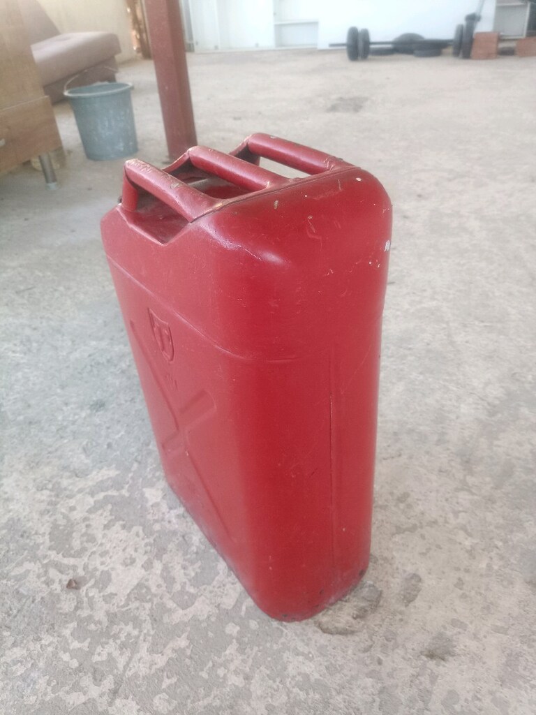 Metal Yakıt Bidonu - 2