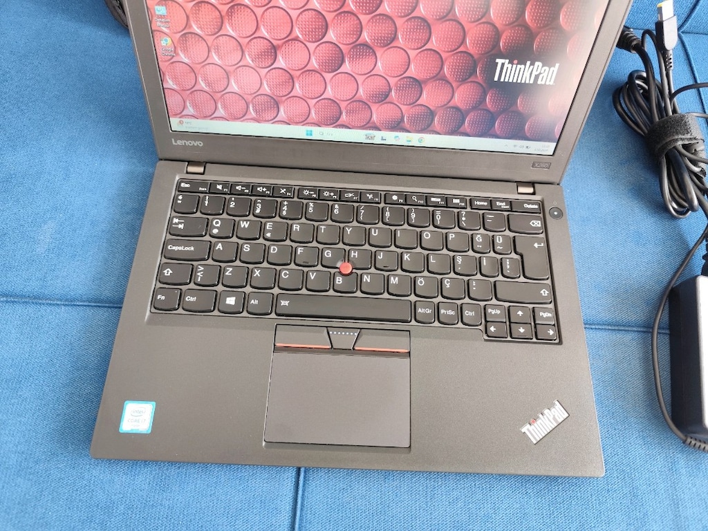 Lenovo Thinkpad Çiçek Gibi Tertemiz Kaçırmayın - 11