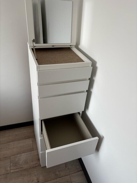 Malm Şifonyer Makyaj Çekmeceli Aynalı IKEA