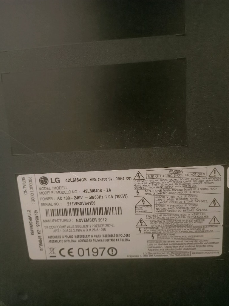 LG LCD TV - 5