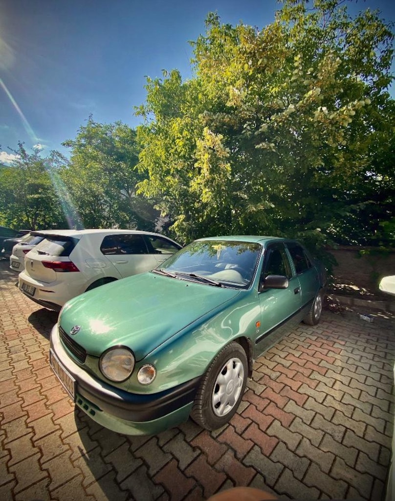 toyota corolla - 2