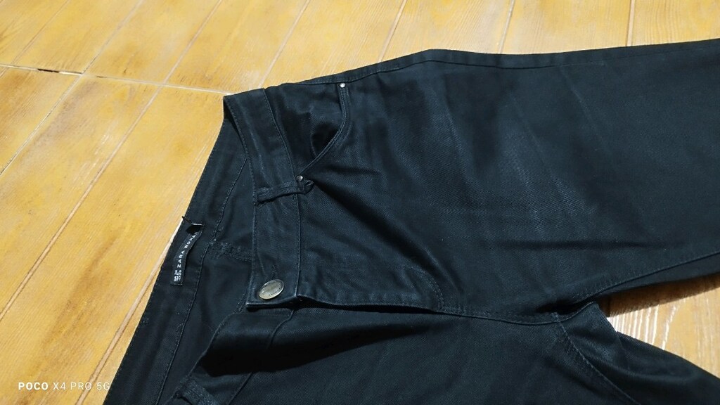 #Zara woman likralı jeans pantolon Mağazasında çok pahalıdır. - 2