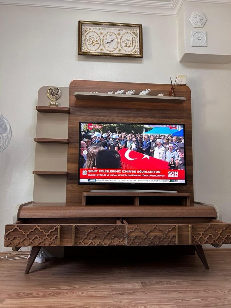 Tv ünitesi Weltev
