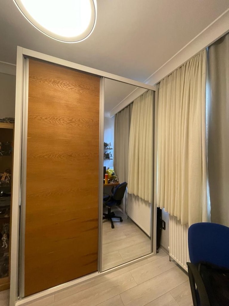 Özel Yapım Aynalı Sürgülü Gardırop + Kitaplık – Çok Temiz - 4