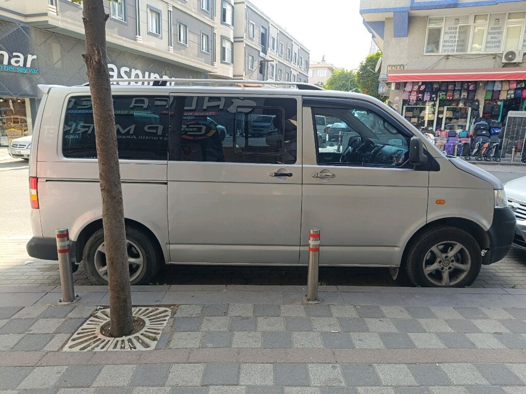 2004 model transporter - 3