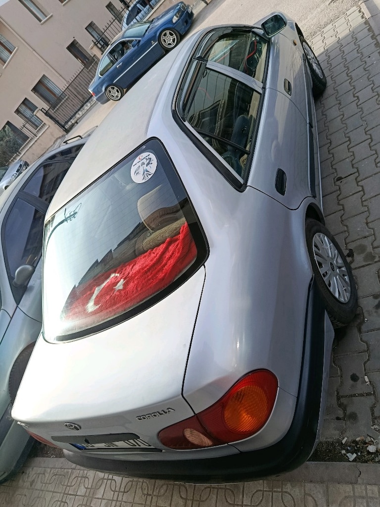 2000 model Toyota Corolla 1.3 Eco Paker - 6