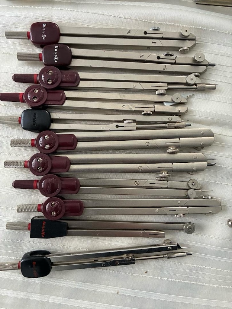 Koleksiyondan Rotring marka kutusunda Pergel setleri ve tek tek olan - 4