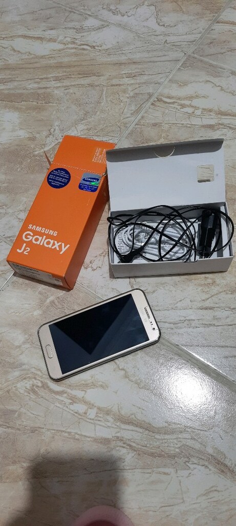 samsung galaxy j2 - 3