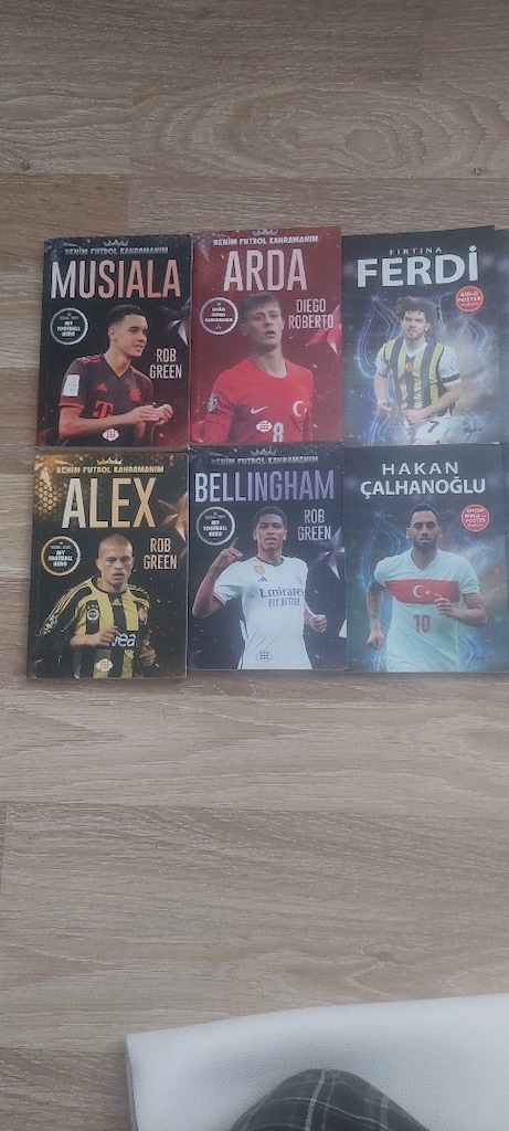 21 adet futbolcu kitabı - 2