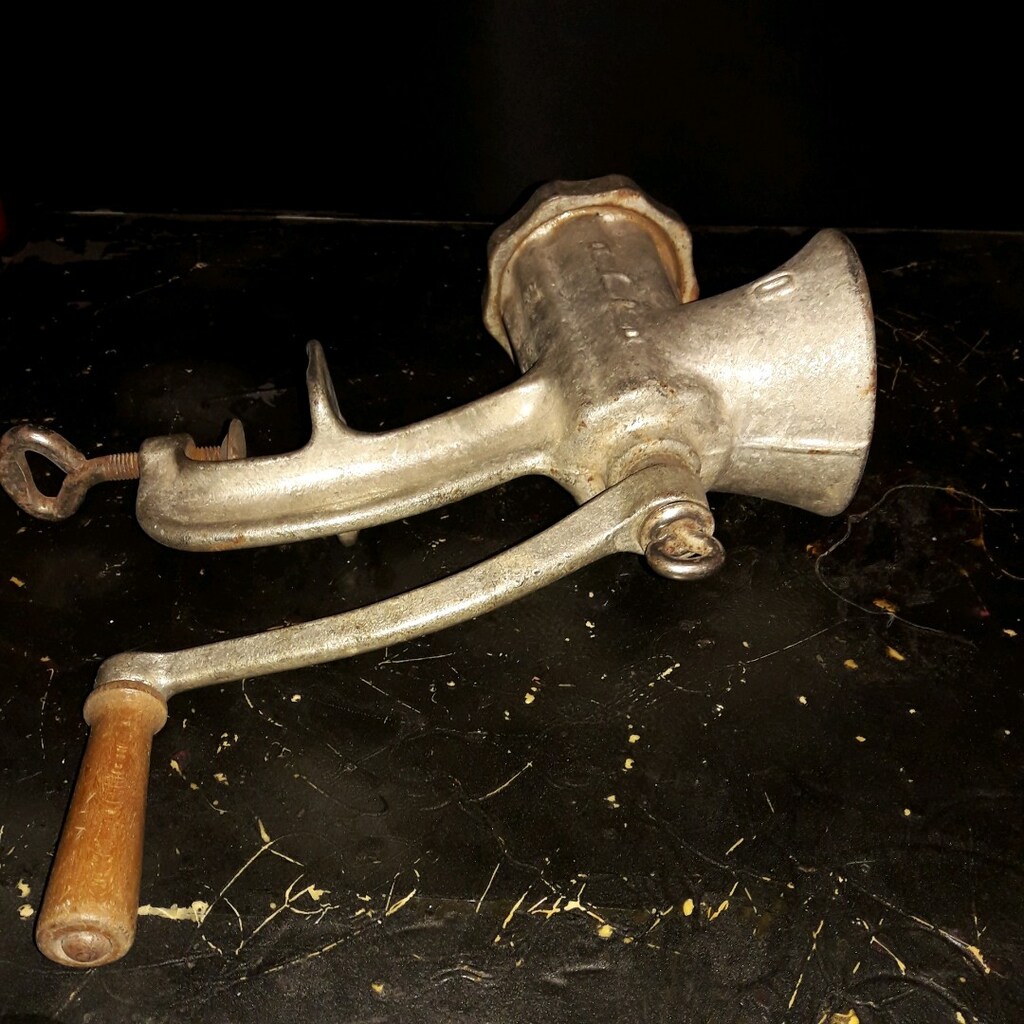 Kollu Döküm Salça ve Kıyma Çekme Makinesi - 3