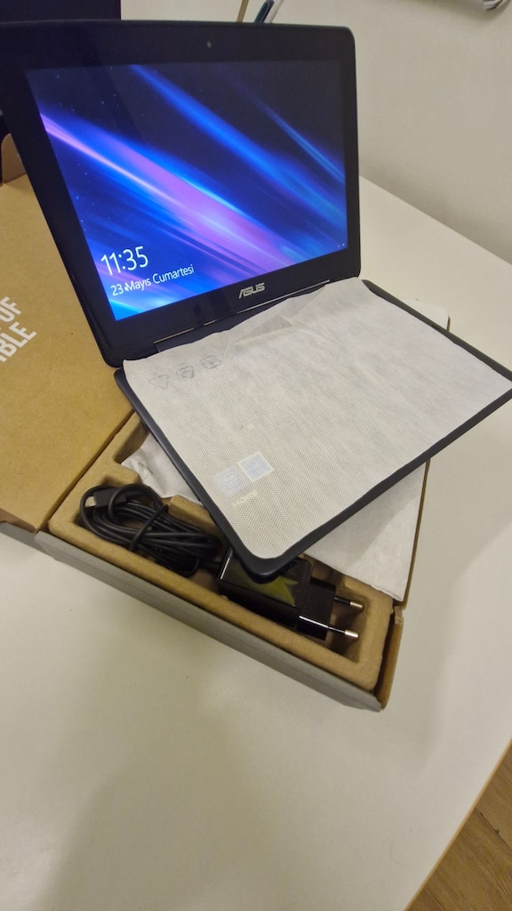 Asus Dokunmatik Mini Tablet Laptop - 8