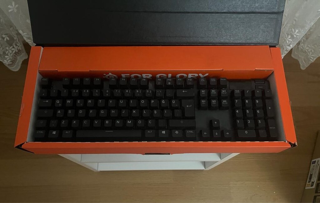SteelSeries Apex 7 RGB Red Switch Kablolu Mekanik Oyuncu Klavyesi - 2