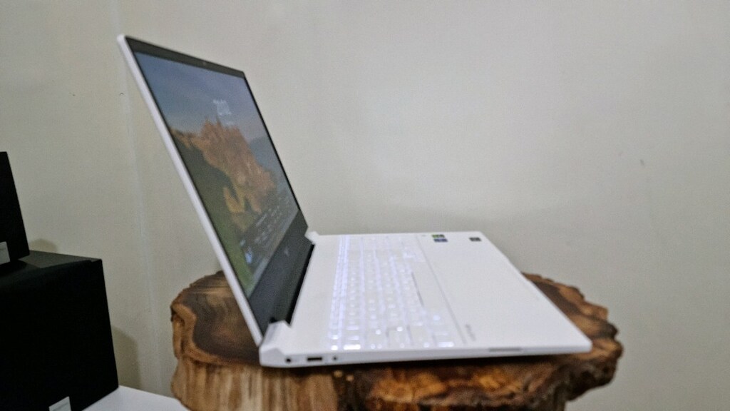 HP Victus i7-13700H RTX 4050 HATASIZ BEYAZ GAMİNG LAPTOP - 3
