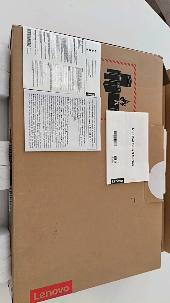 lenovo IdeaPad Slim 3 15IAN8 82XB009HTX N100 4 GB 128 GB SSD UHD Graph - 6
