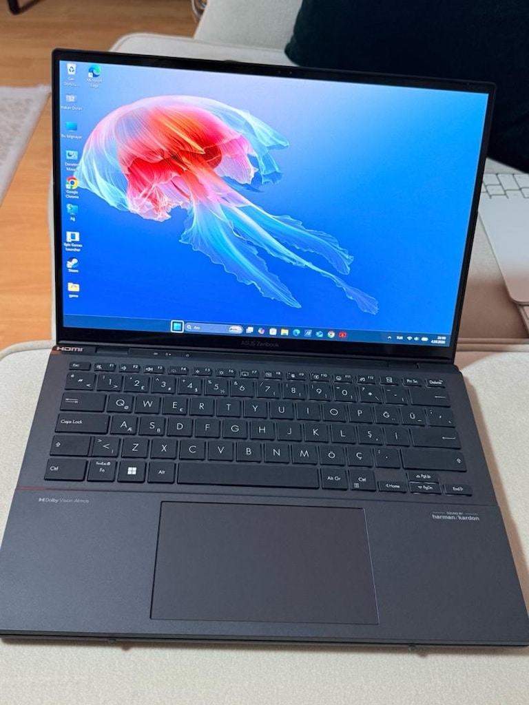 asus zenbook duo - 6