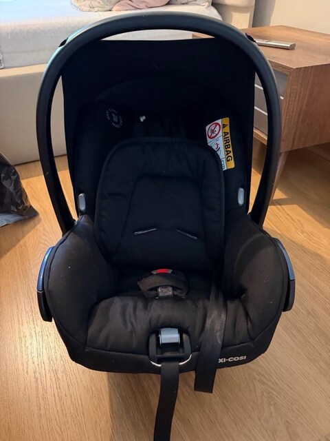 maxi cosi bebek oto koltuğu ve ana kucağı