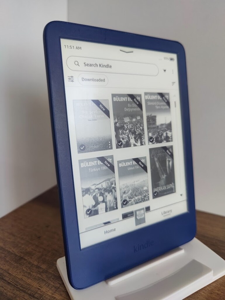 AMAZON KİNDLE PAPERWHİTE 5 11. NESİL 16 GB + 4200 ADET KİTAP ARŞİVİ - 5