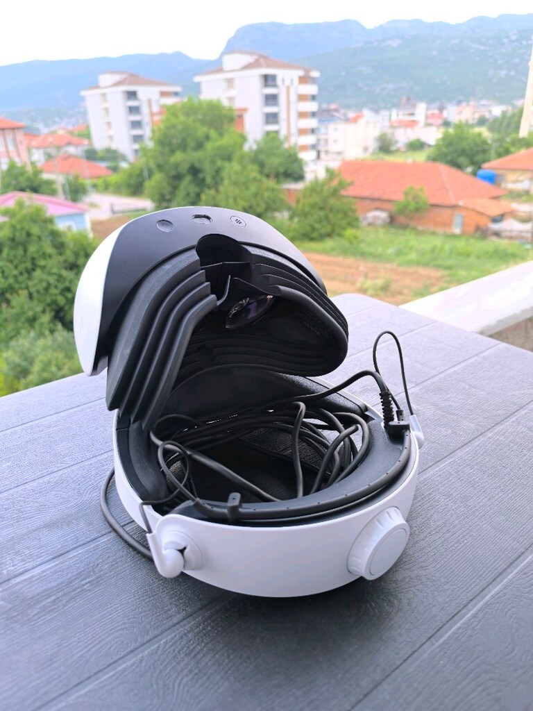 Sony PS VR2 Sanal Gerçeklik Gözlüğü - 7