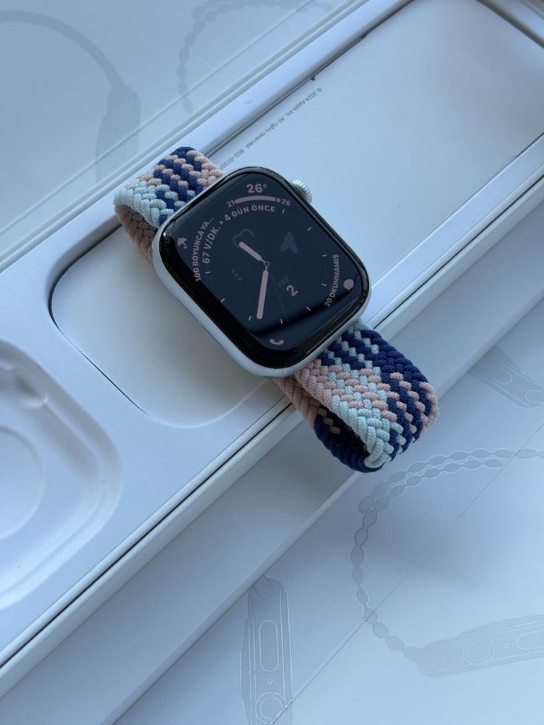 Apple Watch 10 - 46 mm ( 2027 Eylül garanti )
