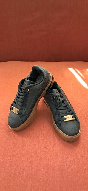 Puma Siyah Süet Sneaker - 36 No (Takaslı) Kitap, Elektronik, Kamp vs