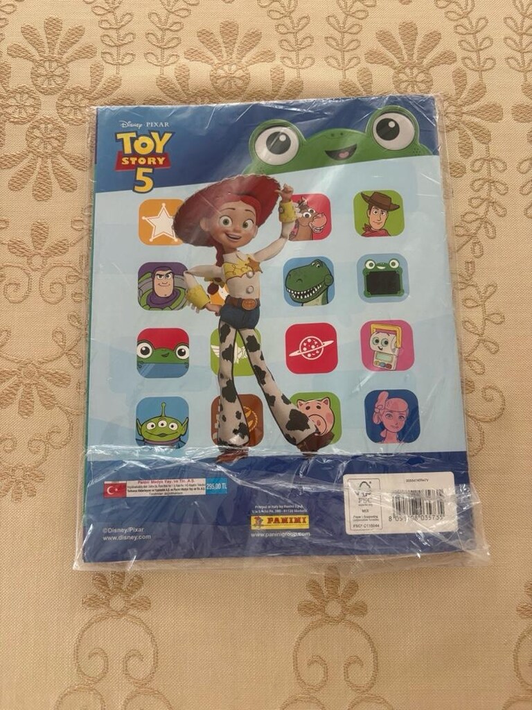 toy story 5 çıkartma kitabı - 2