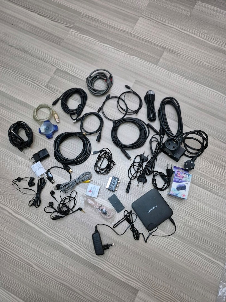 çeşitli kablolar ve android box hepsi bir satılık - 2