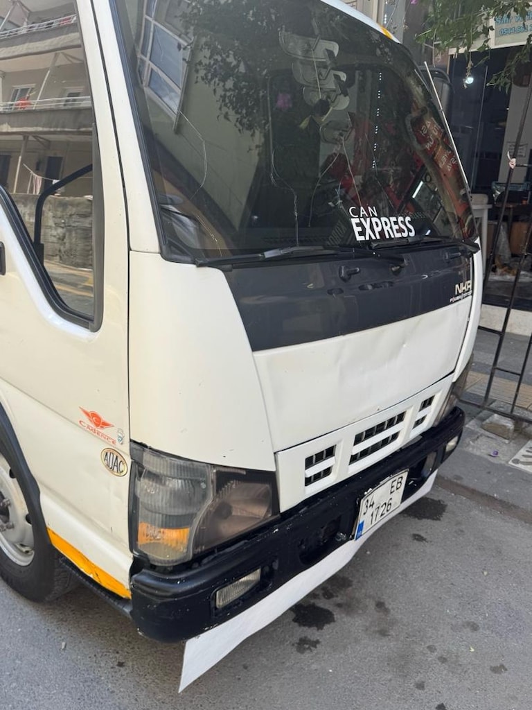 Isuzu Nkr Low 2008 190.000Km - 2