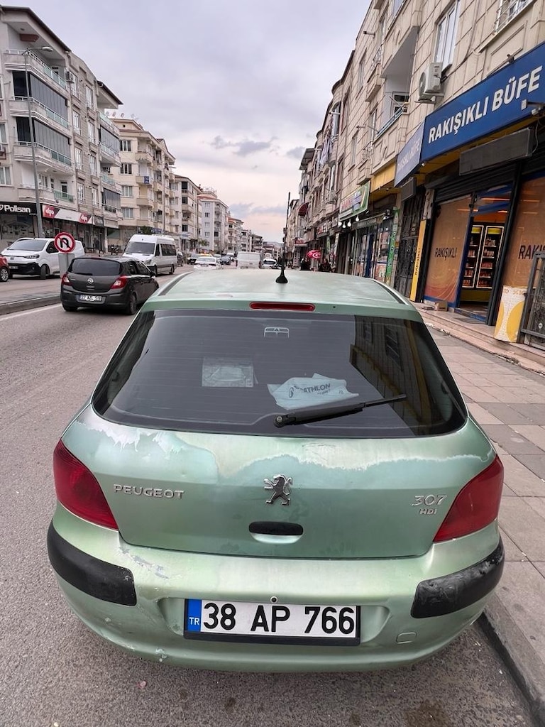 Peugeot 307 2004 Model - 2