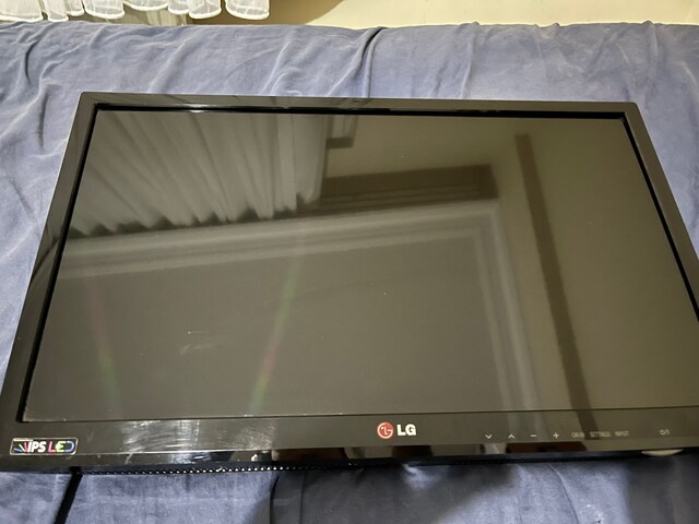 LG 22MA33D TV MONİTÖR ÇALIŞIR DURUMDADIR. ÜRÜNÜN İLK SAHİBİNDEN