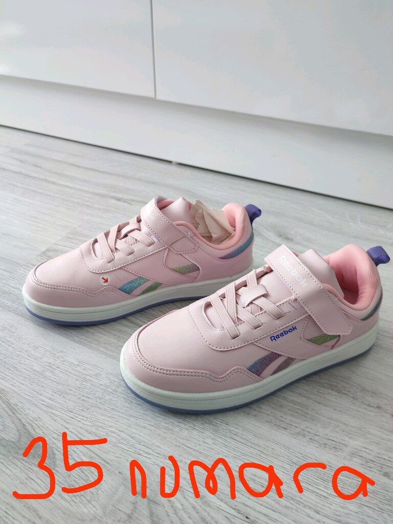 Reebok marka kız çocuk ayakkabısı