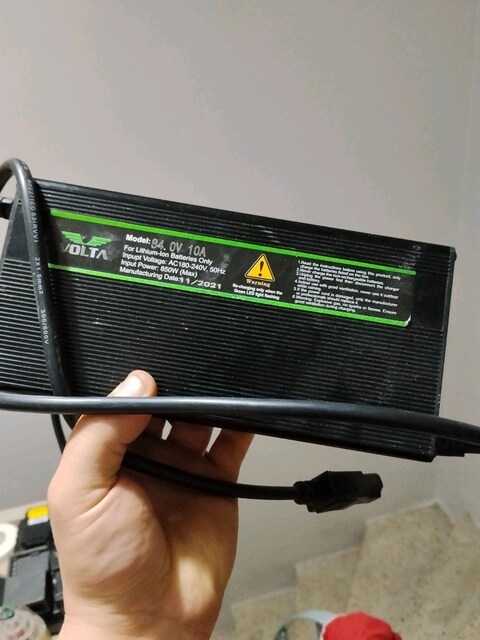 volta motorsiklet şarj aleti