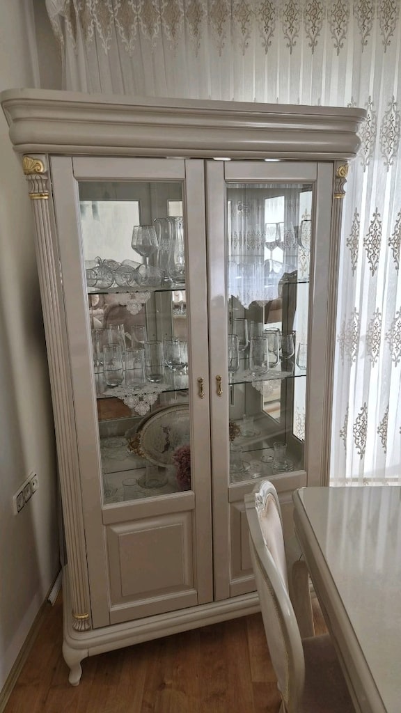LÜKS AVANGART SALON TAKIMI – KOLTUK, YEMEK ODASI, VİTRİN VE KONSOL - 10