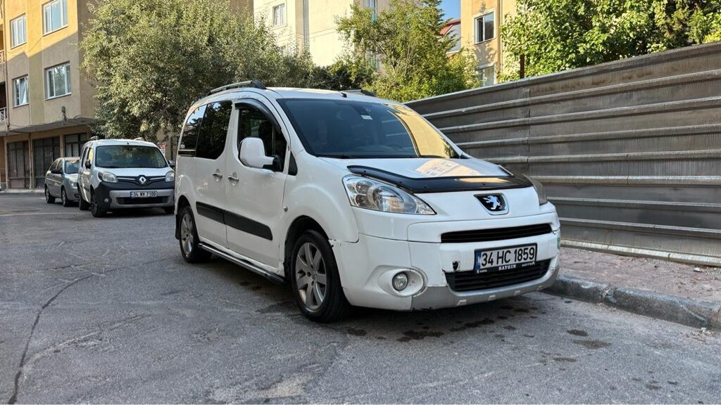PEUGEOT PARTNER TEPEE 2010 1.6 HDI PREMİUM 92HP - 2