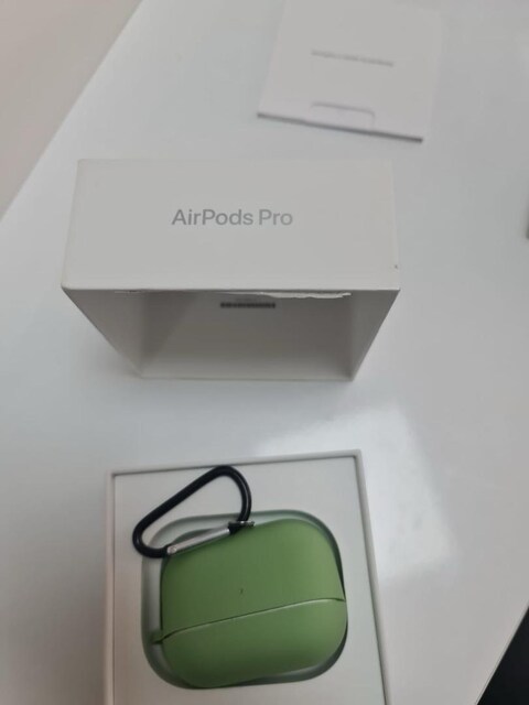 Apple AirPods Pro 2
