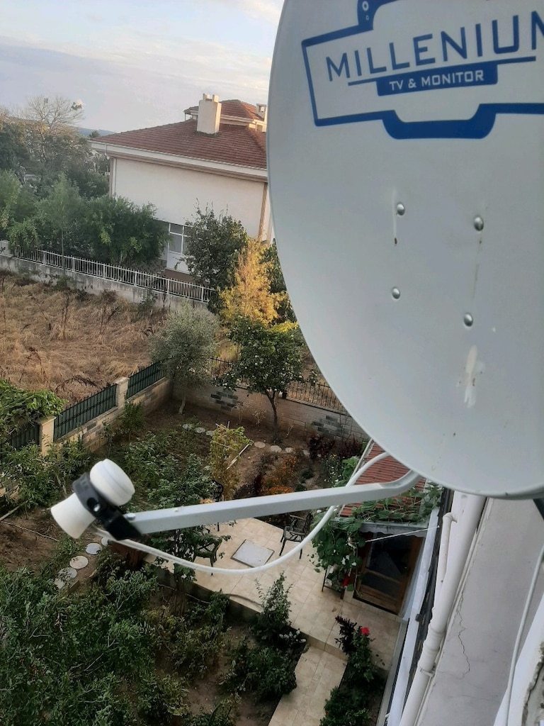 80 cm Canak Anten LNB Sıfır Gibi - 3