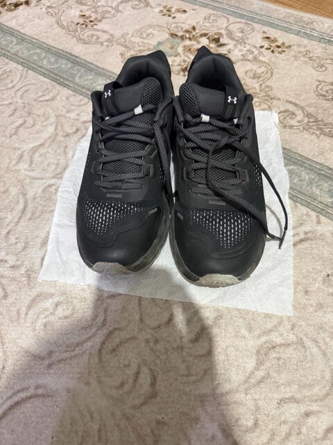 Under Armour outdoor 42 numara temiz