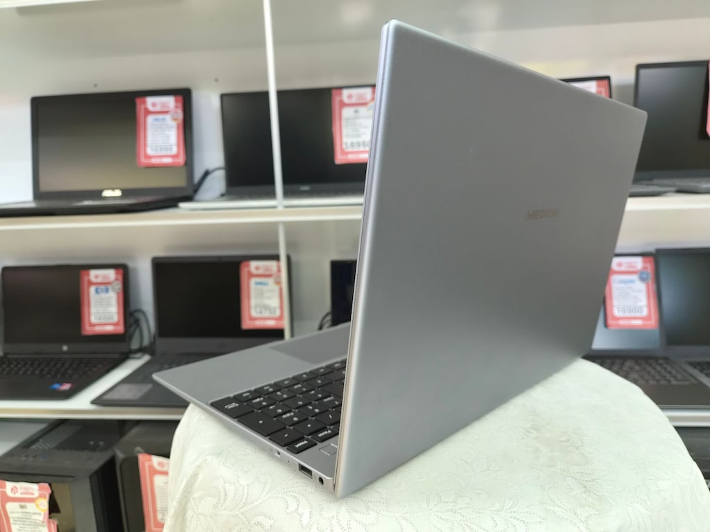 ABT BİLİŞİM - Amd 3020e 8 Gb Ram 256 Gb M2 15.6 İnç Full Hd - 8
