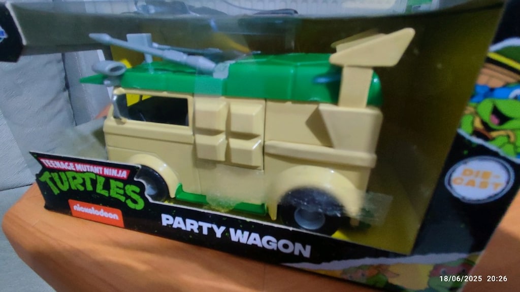 NİNJA KAPLUMBAĞALAR DİLMİ PARTY WAGON ARACININ METAL DİECAST MODELİ - 4