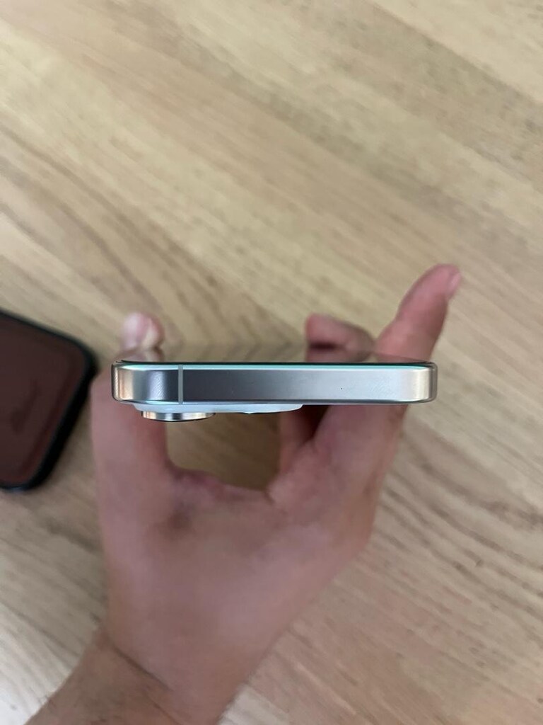 İPHONE 16 PRO TİTANYUM BEYAZ - 9