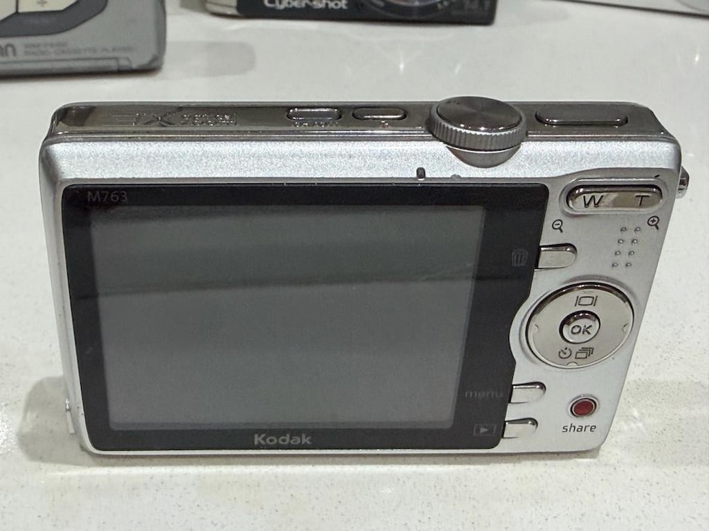 KODAK M763 DİJİTAL FOTOĞRAF MAKİNESİ - 4