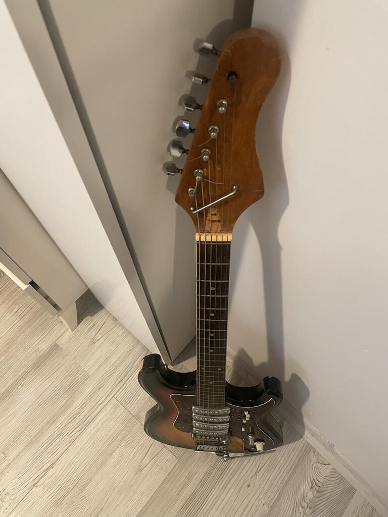 Teisco Hertiecaster - 2