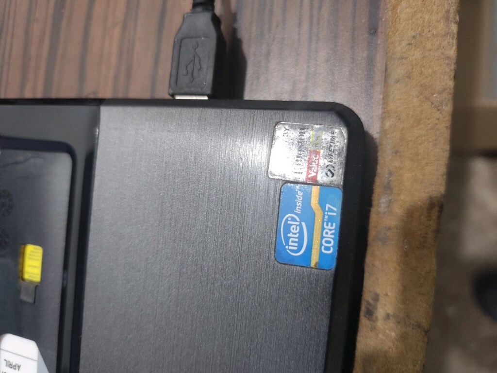 Grundig İ7 Leptop - 4