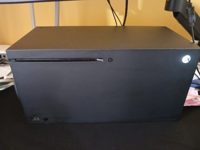 xbox series x + samsung 27inç 2k 165hz monitör + logitech g920 ful set