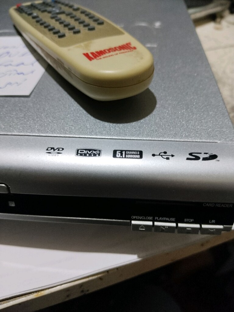 AZ VE TEMİZ KULLANILMIŞ KAMOSONİC MARKA USB Lİ ÇALIŞIR DURUMDA DVD - 2