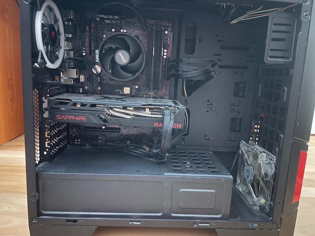 Ryzen 5 5600 - RX 6700 10GB - 32GB RAM - 500GB NVMe + 1TB HDD - 5