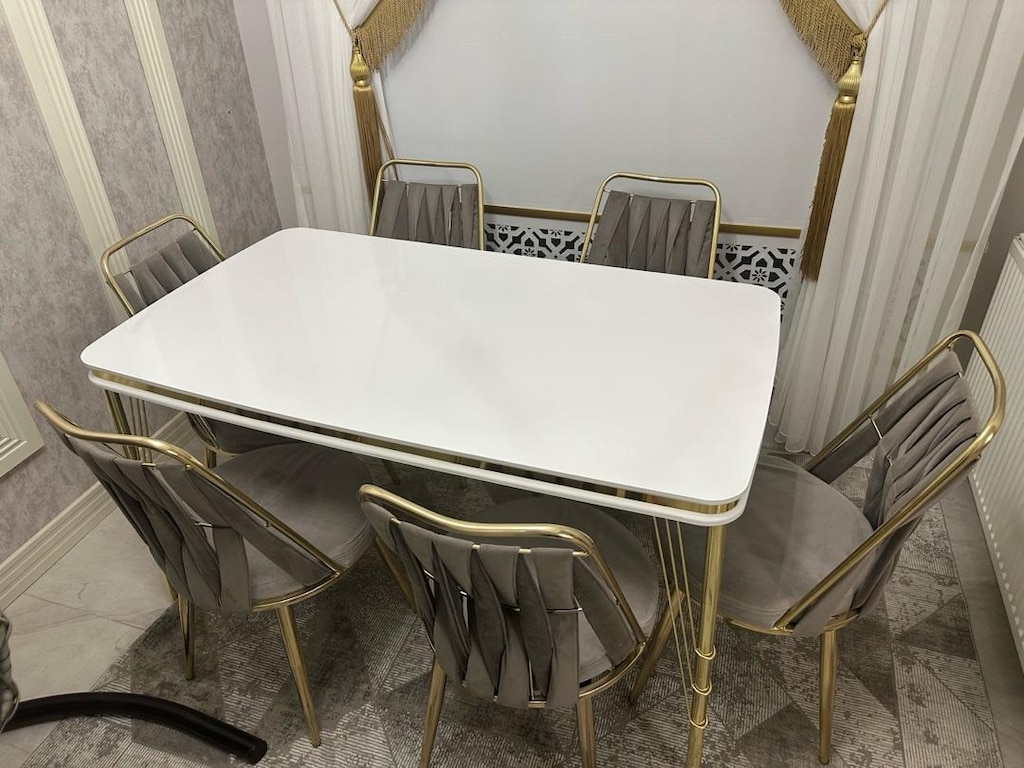 ACİL SATILIK YEMEK MASASI TAKIMI