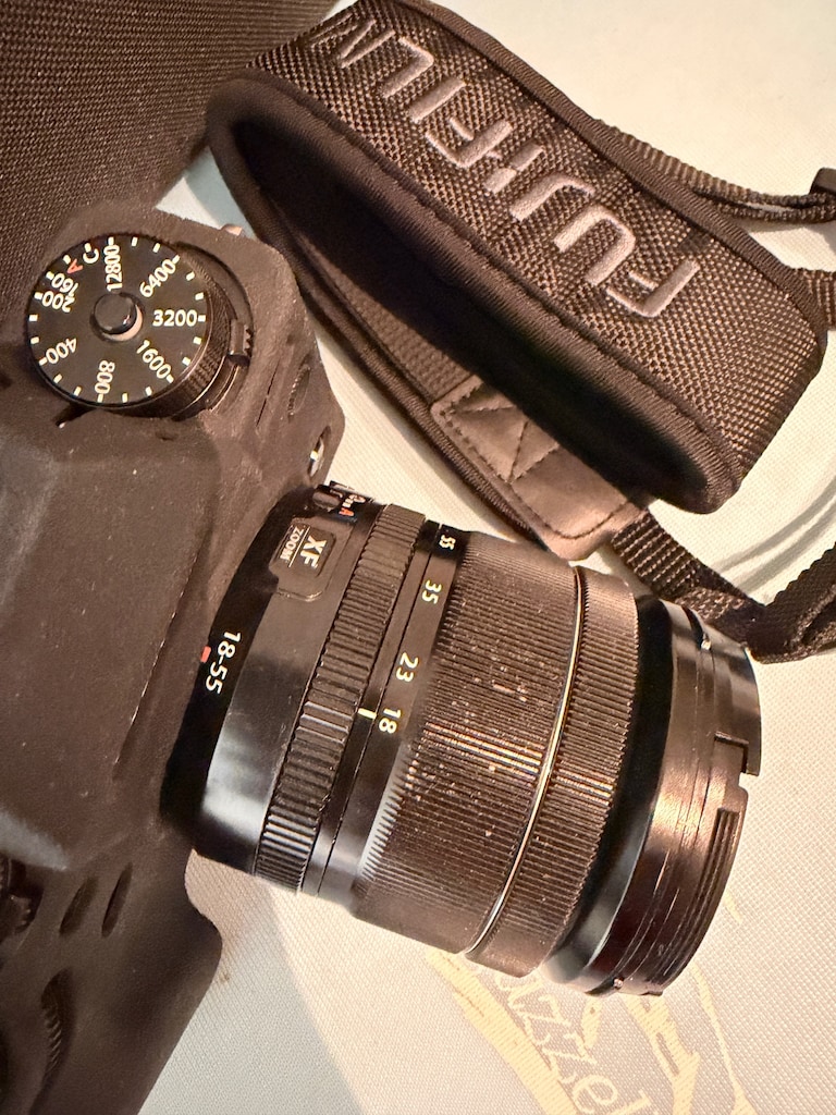 Fujifilm X-T4 +18-55 lens - 4