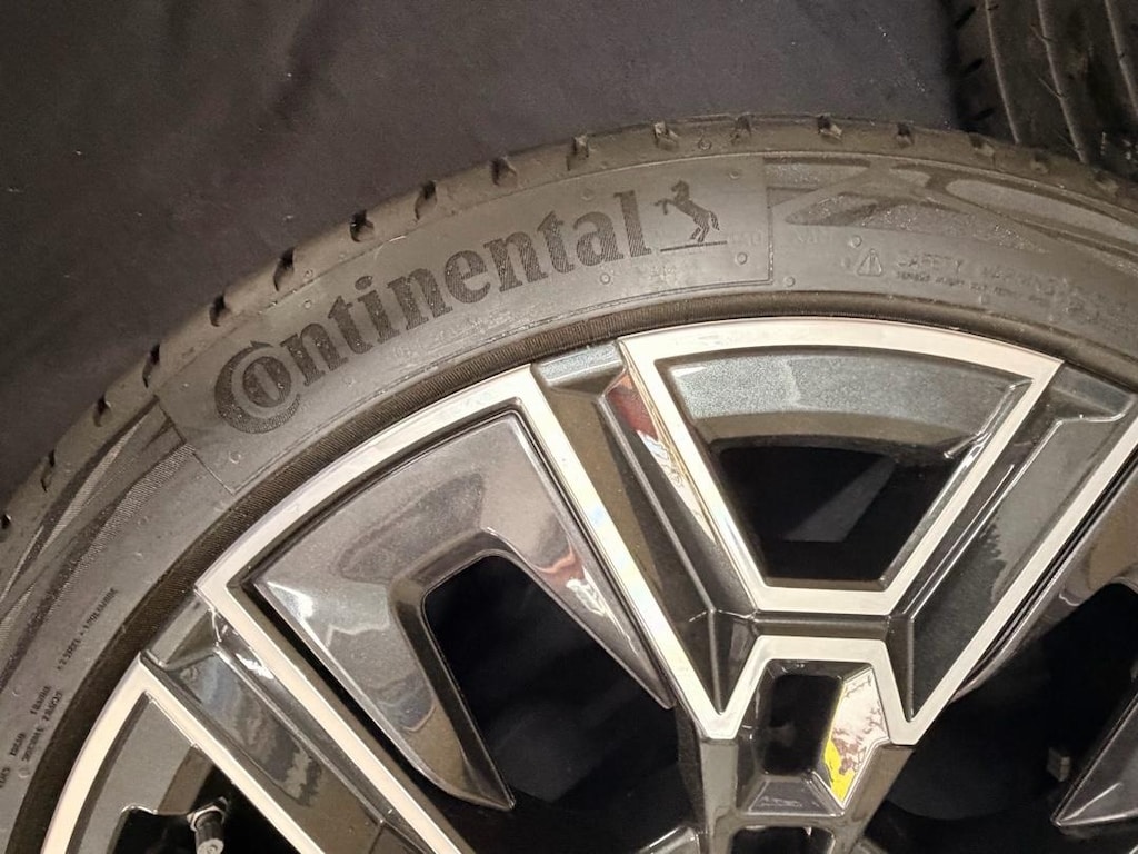 20 İNÇ ORİJİNAL BMW G60/G61 i5 M SPORT JANT LASTİK TAKIMI - 8